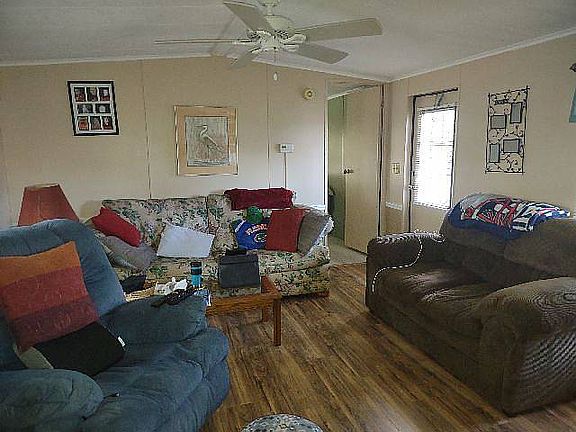 5th image of 1283 Fir Dr #103