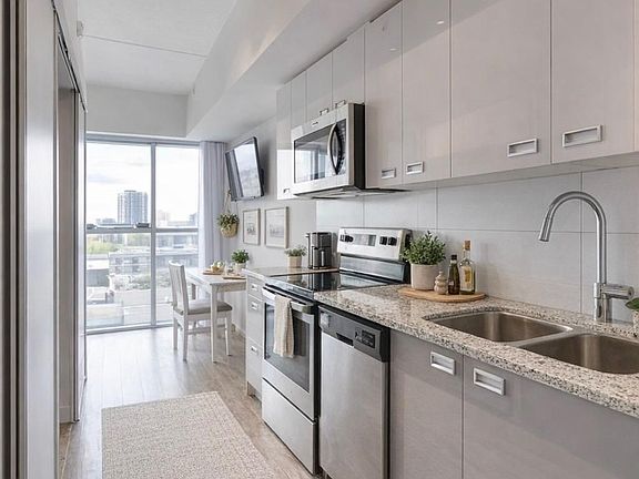 4th image of 257 Hemlock St #607