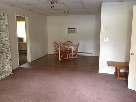 Living/Dining Area Unit B