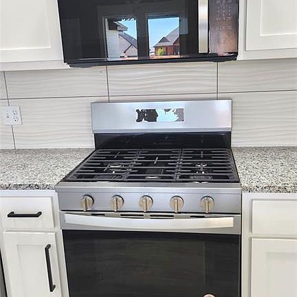 5th image of 11605 NW 103rd St