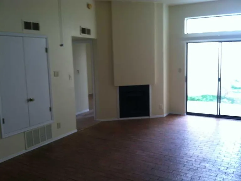 5337 Heritage Way NE #B — Photo 1