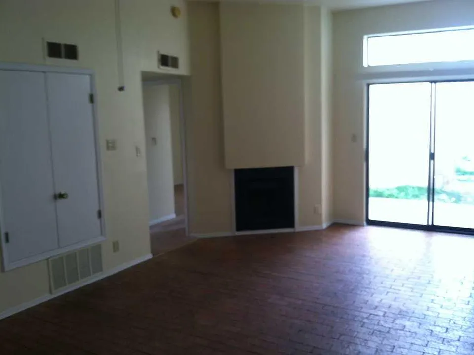 5337 Heritage Way NE #B