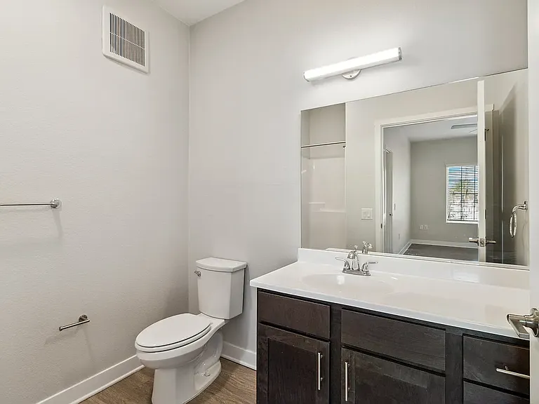 Sunland Flats — Photo 22