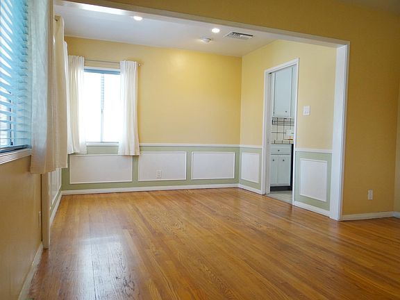 3rd image of 2518 N Lamer St