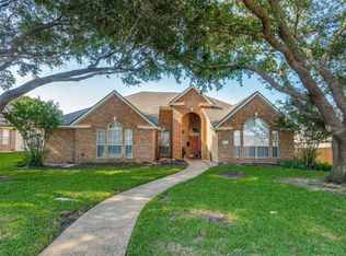 5706 McKinley Ln, Richardson, TX 75082