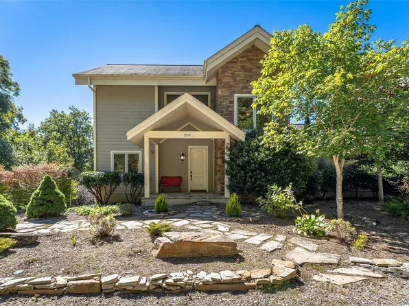 324 Mount Mitchell Dr, Burnsville, NC 28714