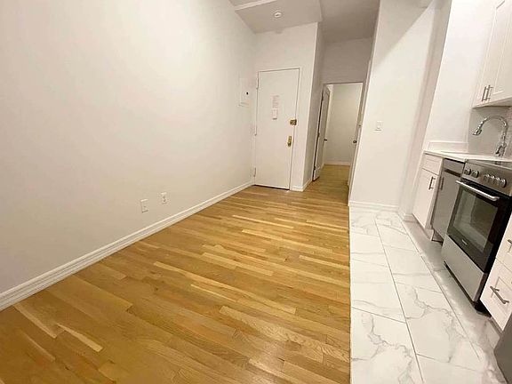 3rd image of 134 W 15th St APT 3re