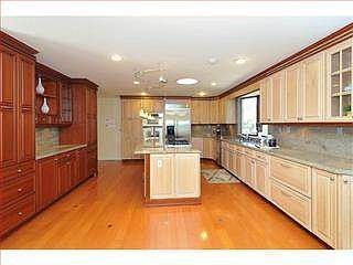3rd image of 135 Bella Vista Dr