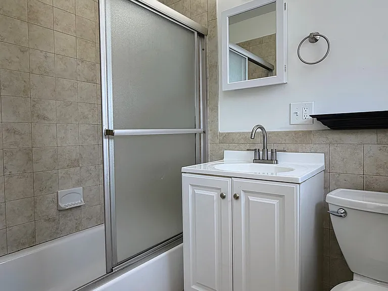 116 W Wildey St — Photo 13
