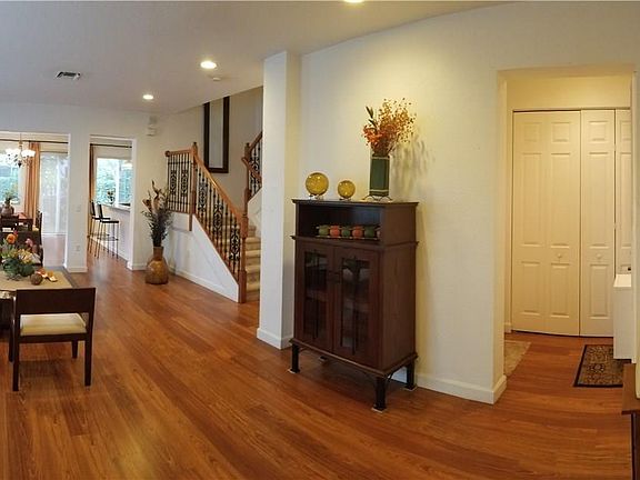3rd image of 141 SE 7th Way #141