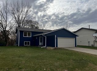 814 39th St SW, Rochester, MN 55902