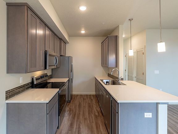 5th image of 19070 SW Johnson St Unit 205