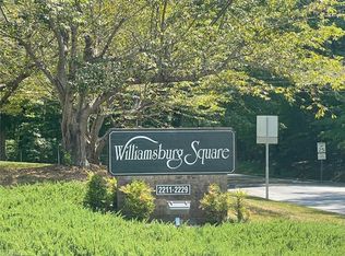 2215 New Garden Rd APT B, Greensboro, NC 27410