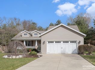 2670 Santigo Ave SE, Grand Rapids, MI 49546