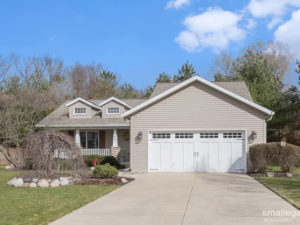 2670 Santigo Ave SE, Grand Rapids, MI 49546