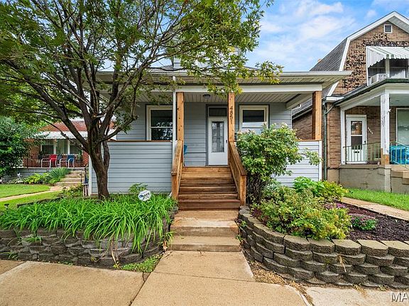 2nd image of 4851 Sigel Ave