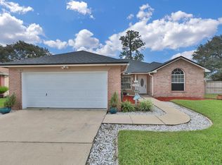 818 Port Wine Ln, Jacksonville, FL 32225