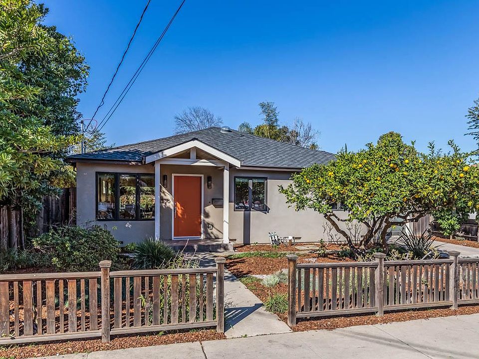 1st image of 556 Chiquita Ave