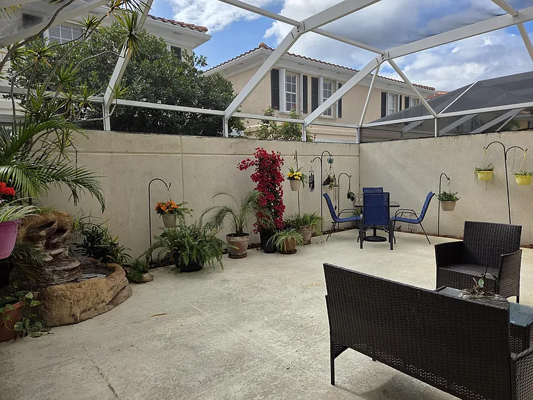 58 Tall Oaks Cir — Photo 10