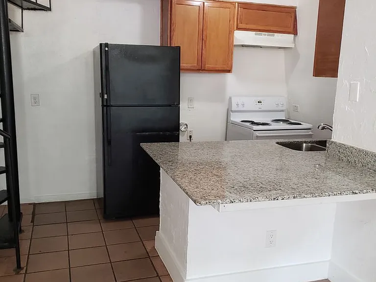 2916 Ruidosa Ave — Photo 7