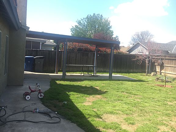 5th image of 2671 Gamay Ave