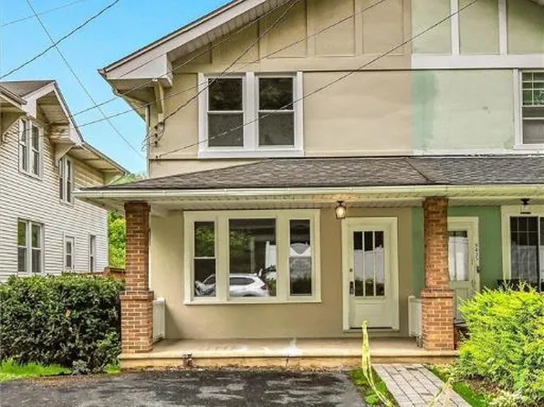 5439 Mauser St N, Laurys Station, PA 18059