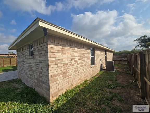 5th image of 2737 Glynwood Dr