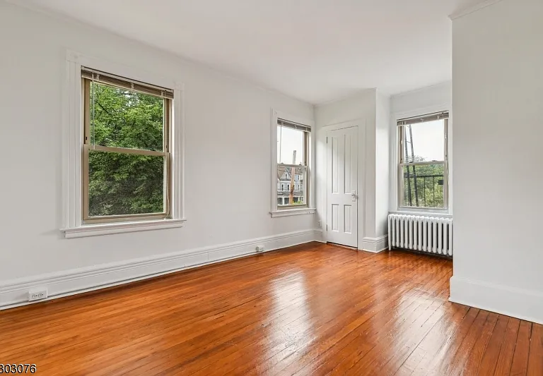 90 Midland Ave #4 — Photo 11
