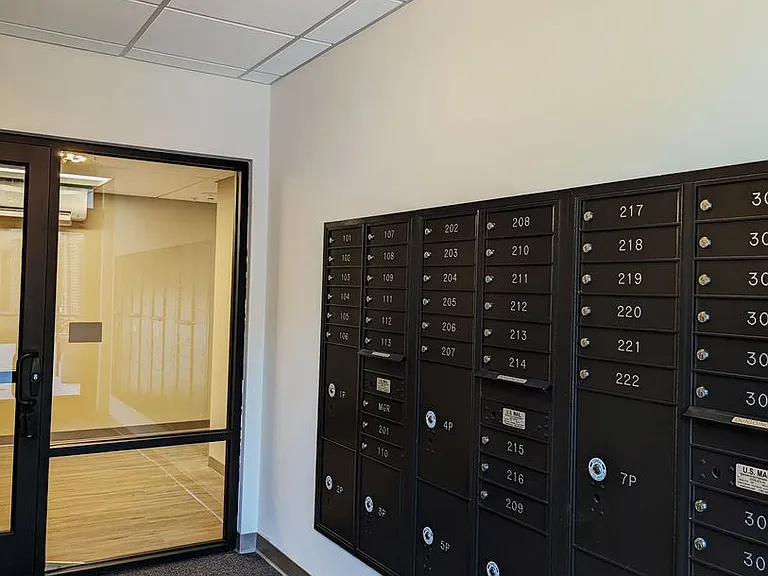 133 South East Commons — Photo 12
