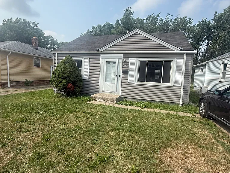 12202 Lena Ave — Photo 10
