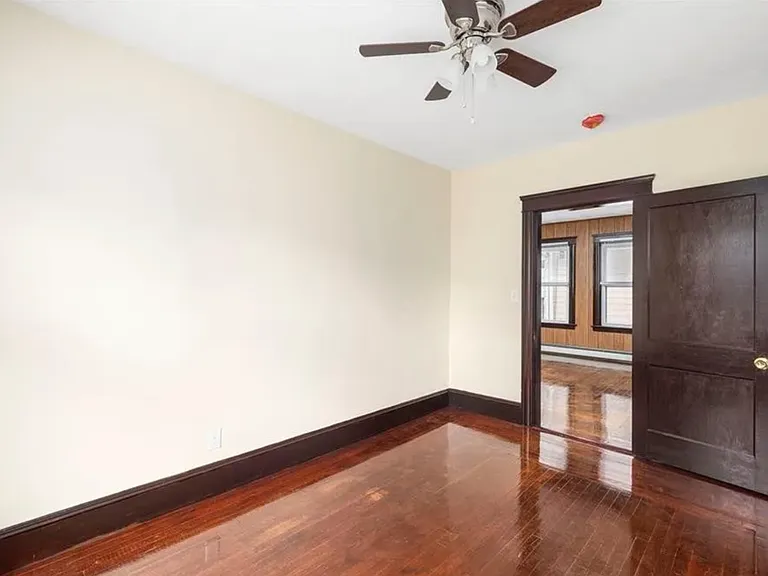 182 Juniper St #1 — Photo 6