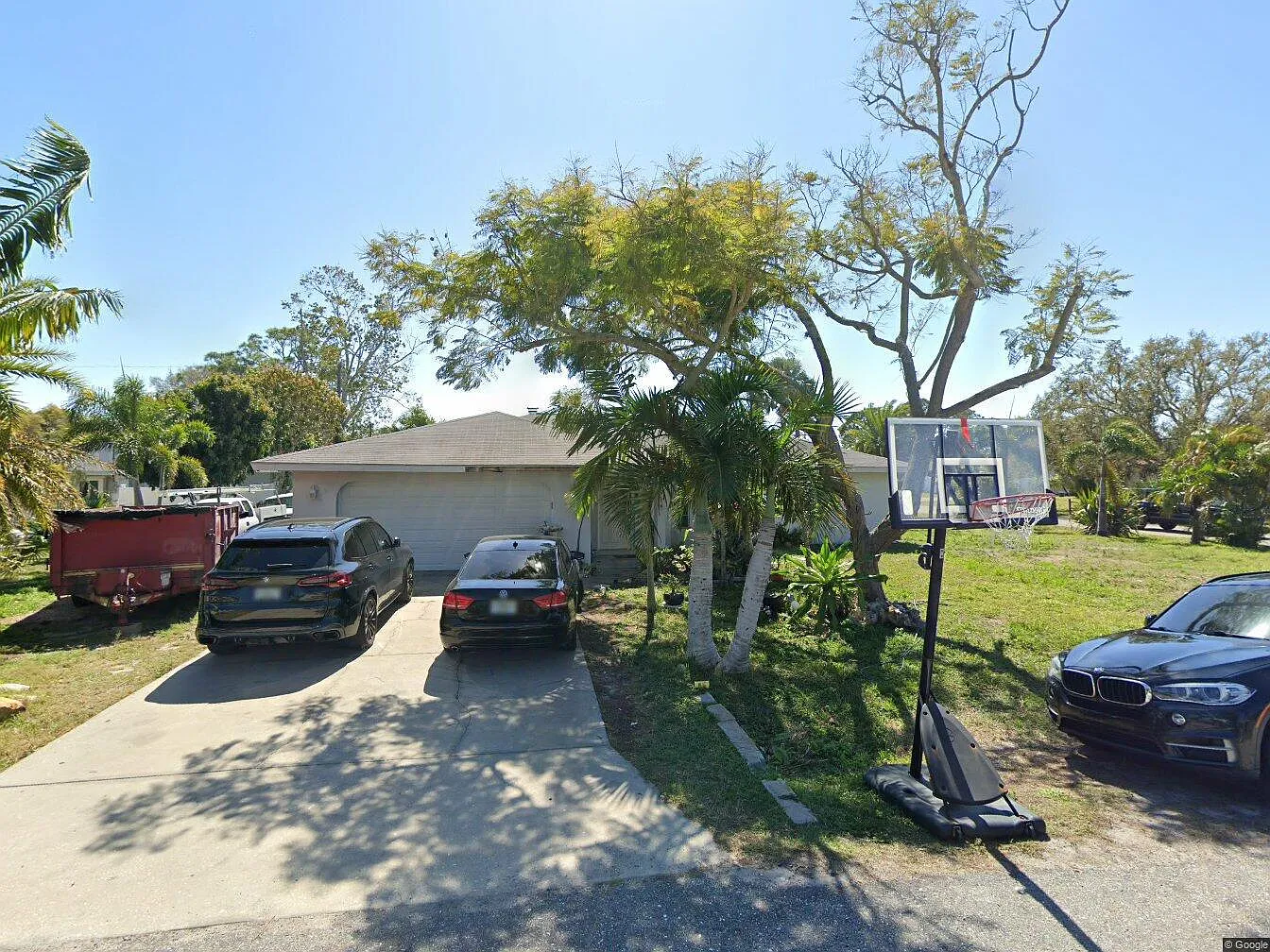 3 bed, 1794 sqft, $2,164 — Photo 1