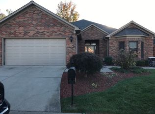 3215 Greenleaves Dr, Jeffersonville, IN 47130
