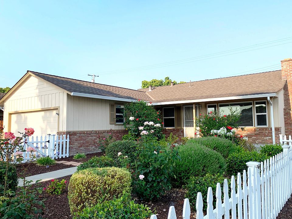 1st image of 1194 Carolyn Dr