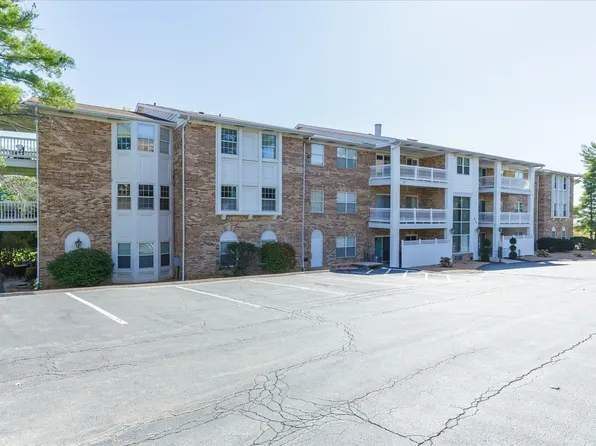 920 Guelbreth Ln APT 104, Saint Louis, MO 63141