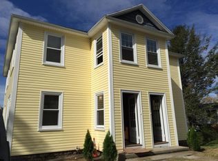 11 Indian Lake Pkwy #2, Worcester, MA 01605