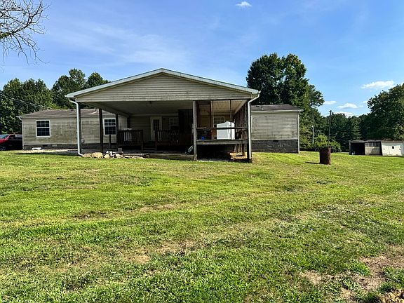 3rd image of 1302 Stoney Fork Rd