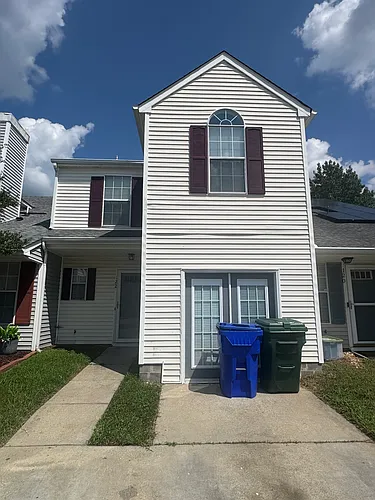 122 Wexford Dr E Photo 1 122 Wexford Dr E Photo 1
