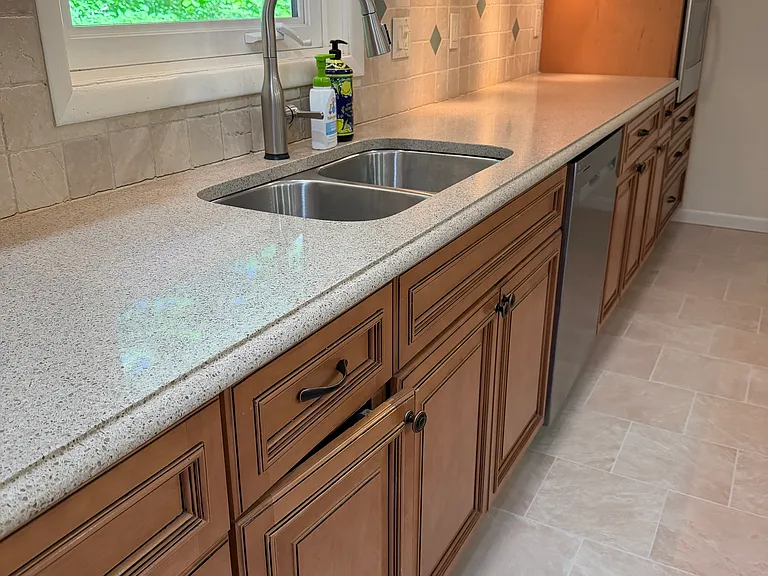 54 Tree Top Ln — Photo 16