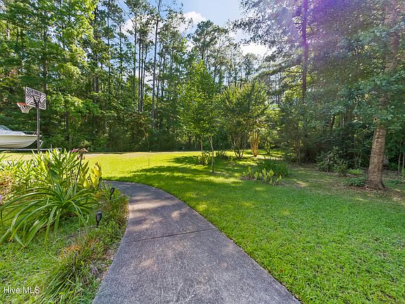 4th image of 965 Old Mill Road