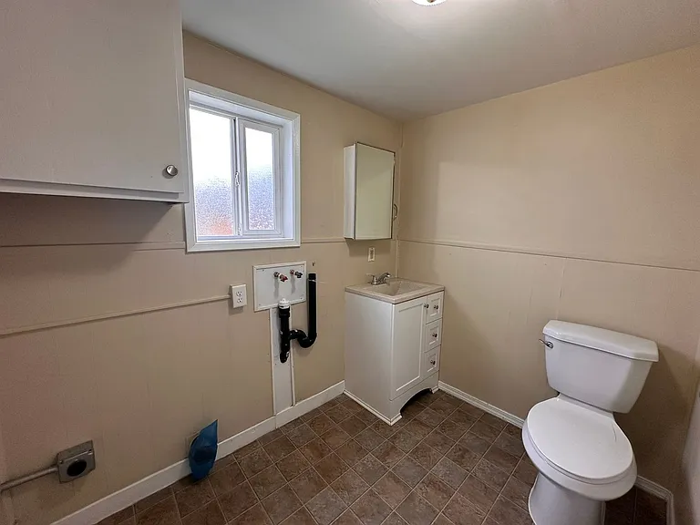 2306 J St — Photo 16