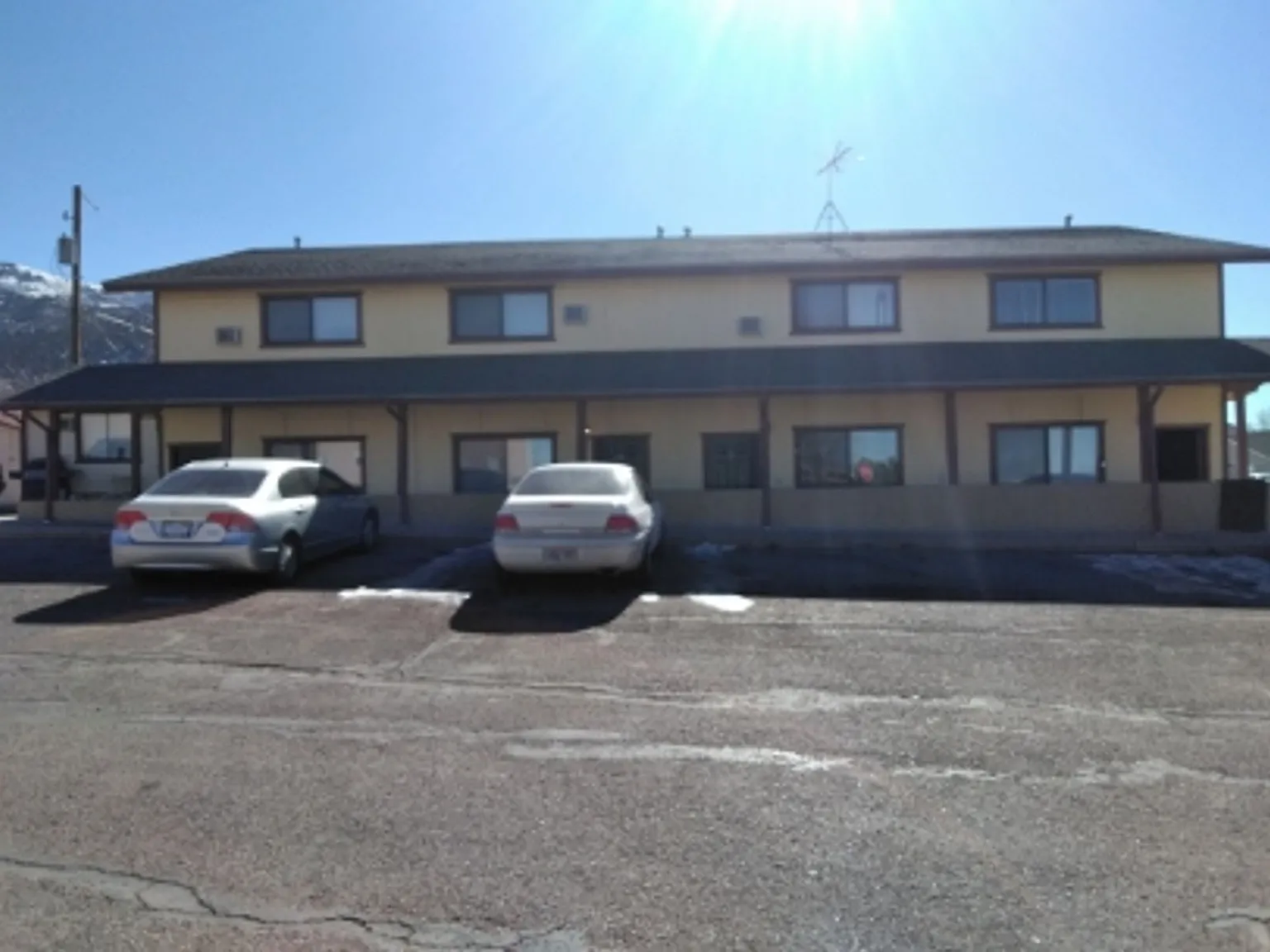 3 bedroom 3 bath apartment close to town! — Photo 3