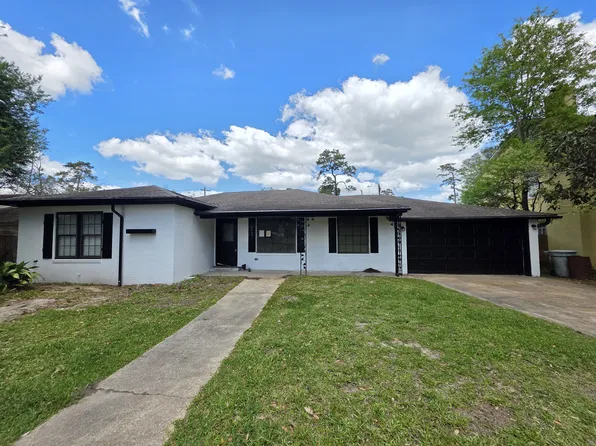 2460 Gladys Ave, Beaumont, TX 77702