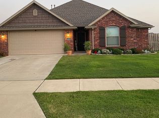 4395 W Wales Dr, Fayetteville, AR 72704