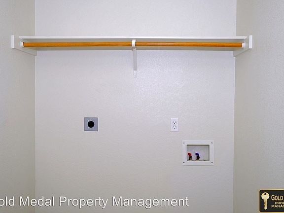 4th image of 1105 Lansberry Ct APT B