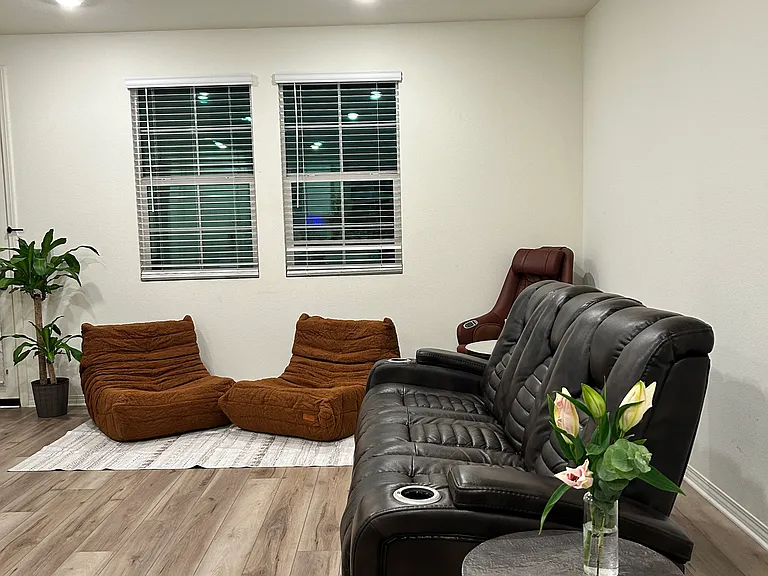 Sagebrush Cir — Photo 9