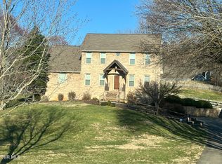 1712 Cooks Valley Rd, Kingsport, TN 37664