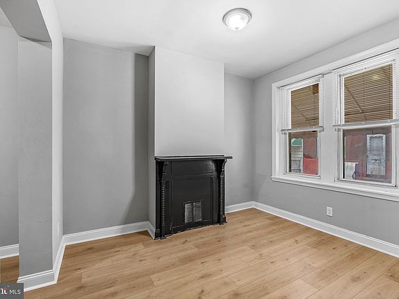 4th image of 2461 N Garnet St