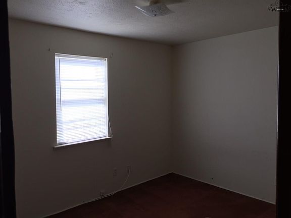 4th image of 119 Dundee Dr