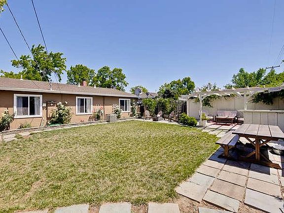 2nd image of 3145 Irlanda Way